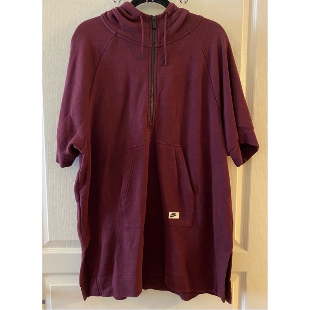 NIKE Women’s Dark Purple/Burgundy Modern Poncho - L